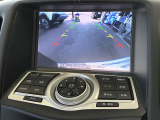 【バックビューモニター】 後進時、安全確認が出来ます。苦手な車庫入れも安心サポート! しかし、あまり頼り過ぎないようにお願いいたします☆
