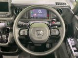 【ステアリングスイッチ】運転中、前方から目線をそらすことなく、オーディオ等の操作が可能な便利機能!安心&快適なドライブを演出してくれます♪