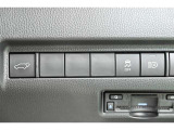 『トヨタ認定中古車』3つの安心を1台にセット!1.徹底した洗浄 2.車両検査証明書つき 3.ロングラン保証つき 全てをクリアした【安心】の証!詳しくスタッフまでお気軽にお問い合わせ下さい。