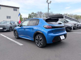 時間や距離などの都合で実車をご覧になれないお客様には、私共がお客様の目の代わりとなり、お車を確認させて頂きます。詳細に写真を撮影しメールにてお送りさせていただきます。お気軽にお申し付け下さい。