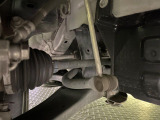 お車を安心してお乗りいただく為には、足回りの定期点検が欠かせません。サービスサポート(有償保証)では無料点検もご提供しており、安心のカーライフをお過ごしいただけるサポート体制が整っています。