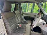 運転席シート廻りは使用感も少なく、良好な状態となっています。前オーナー様が丁寧に使っていたことがよくわかりますね。
