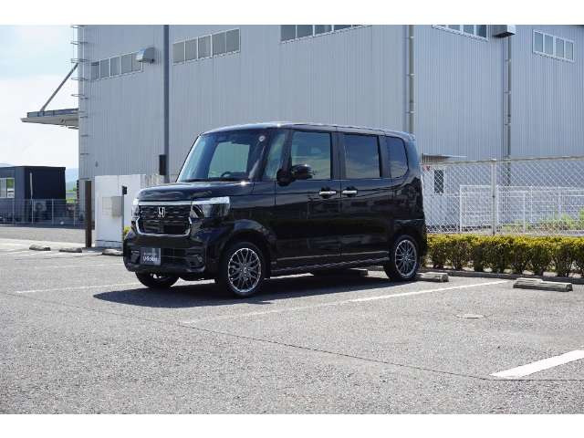 N-BOXカスタム ターボ 4WD 