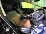運転席シート廻りは使用感も少なく、良好な状態となっています。丁寧に使われていたことがよくわかりますね。