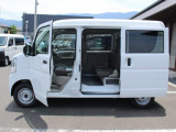 新車・届出済未使用車・中古車を豊富に取り揃え!グループ総在庫200台以上!購入後のアフターフォローも充実で安心!