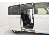 当店は全車『ロングラン保証』付!(1年間、距離無制限 HV車はHV保証付) 別途延長保証もご用意しております♪ ぜひ現車を確認にご来店ください