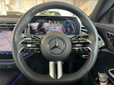 握りやすいハンドルの形状をしておりますので、お客様の運転をサポートしてくれます!