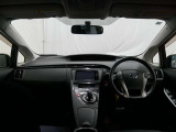 見通しのよいすっきりとした視界で、誰でも運転しやすいです。運転のしやすさは疲れにくさにも繋がりますよ♪