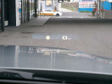 ヘッドアップディスプレイ装備です。運転時の視界に様々な情報が投影されます。