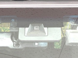 【トヨタセーフティセンス】走行中に前方の車両等を認識し、衝突しそうな時は警報とブレーキで衝突回避と被害軽減をアシスト。より安全にドライブをお楽しみいただけます。