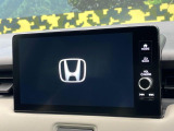 【9インチ ホンダコネクトディスプレイ】視認性の高い大画面ディスプレイでナビの使用や、お持ちのスマートフォンと連携したbluetoothでの音楽再生が可能です♪