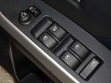 電動格納式ドアミラー・パワーウインドウを装備しています。