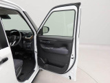 中古車は、一物一価、同じようなお車でも整備状況、外内装の状態など様々です。