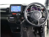 見通しのよいすっきりとした視界で、誰でも運転しやすいです。運転のしやすさは疲れにくさにも繋がりますよ♪
