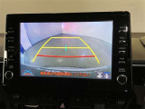 安心のバックモニター!ガイドがあって夜間でもよく見えます!