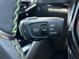 アクティブクルーズコントロール(ストップ&ゴー機能付) 前走車がいる場合はレーダーと車載カメラがその速度と距離を検知し自動制御によって適切な車間距離を保ちます。