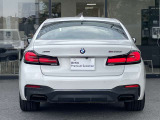 時を経ても深い魅力を放ち続けるBMW。より快適にお乗り頂くためにサポートプログラムをご用意しております。※認定中古車保証は登録日より最長4年間まで延長が可能です。