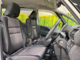 運転席シート廻りは使用感も少なく、良好な状態となっています。前オーナー様が丁寧に使っていたことがよくわかりますね。
