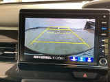 【バックカメラ】運転が苦手な方も車庫入れラクラクです!ギアをリバースに入れれば自動的に切り換わりますので、面倒な操作は不要です♪狭い駐車場もお車を傷つけず安心ですね!
