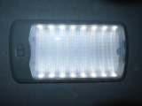 LED荷室灯です。明るい光で荷室内を照らし、暗い場所での積み下ろしをサポートしてくれます。
