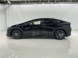 フロントからリヤまで一体感あるスタイリッシュなサイドフォルムです。