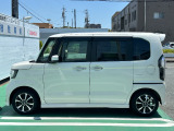 視界の良さと取り回しの良さで、たまに運転する奥様にも安心♪