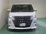 明度の高いLEDヘッドライトで、夜間の運転も安心です。