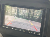 【バックカメラ】駐車時に後方がリアルタイム映像で確認できます。大型商業施設や立体駐車場での駐車時や、夜間のバック時に大活躍!運転スキルに関わらず、今や必須となった装備のひとつです!