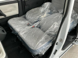 【リクライニング】大きく倒れる背もたれで、ちょっと一息が快適です♪