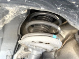 お車を安心してお乗りいただく為には、足回りの定期点検が欠かせません。サービスサポート(有償保証)では無料点検もご提供しており、安心のカーライフをお過ごしいただけるサポート体制が整っています。