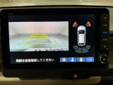 バックカメラ搭載です!車庫入れが苦手な人はもちろん、車両感覚に自信がある人にもお勧めです!見えない箇所が見えるようになるので、低い障害物や隠れてしまっている子供の存在等にも気付く事が出来ます。