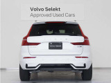 XC60 Dark Editionは、引き締まったスタイリングのエクステリアと、上質で快適なインテリアを併せ持つ特別な一台です。
