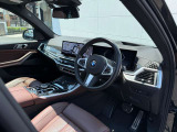BMW Premium Selection 江戸川は、約20台の展示スペースがあり、常時新車拠店より厳選された認定中古車が続々と入庫しております。