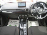 インパネ周りの画像です!展示場もショールームも清潔を心掛けておりますので、ごゆっくりとおくつろぎ頂けると思います!