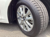 純正16インチアルミホイールでスタイルバッチリ!205/60R16タイヤです
