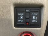 【両側パワースライドドア】両側がパワースライドドアになっており、運転席のスイッチやスマートキーでも開閉が可能です!開口部も広いので乗り降りも楽々♪