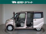 両側スライドドアを採用しています、助手席側は電動式で運転席から開閉できます。(運転席側は手動式です。)