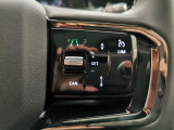 【アダプティブクルーズコントロール】前方車両を認識して自動で追従していくアダプティブクルーズコントロールが搭載されております。渋滞時などでも大変便利な機能になります。