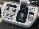 この度は、当店のお車をご覧いただきまして誠にありがとうございます。当店では全国販売・納車も行っております。県によって陸送費用は異なりますのでお気軽にお問い合わせください。