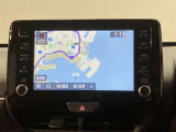 いまや必須装備「ナビゲーション」搭載!知らない場所にスイスイッとドライブ。もう、これなしではハンドルを握れませんね!でも運転中の操作は危険ですのでご注意ですね☆
