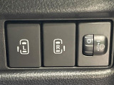 【両側パワースライドドア】スマートキーや運転席のスイッチで後席両側スライドドアの開閉が可能♪電動だから力を入れてドアを開ける必要が無く、小さなお子様でも簡単に開け閉めでき快適です♪