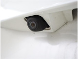 バックカメラが付いているので後方確認が非常にしやすいです。今や運転初心者も熟練者も必須装備!ついていて損はないですね♪