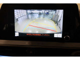 ■バックガイドモニター■車庫入れの時に何かに接触しないかとヒヤヒヤしたことはありませんか?バックモニターがあればそのような不安はなくなります♪ガイド線付きで分かりやすく、夜間でもよく見えます!
