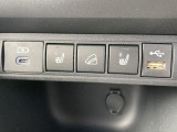 ●仕入れ段階で徹底したチェックを行い、厳しい審査にパスした車だけを展示・販売しています。弊社ではこれをプロチェックと呼び、数十の独自チェック項目に基づき、車の状態を調べ上げています。