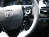 アダプティブクルーズコントロールスイッチを装備。運転手の負担を軽減してくれる装置です。