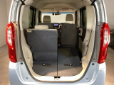 軽い力でサッと倒せるシートアレンジ。急に荷物が増えても、その場でサクッとスペースを広げられます。毎日の『困った』を『助かった』に変える工夫が満載です。