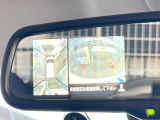 【アラウンドビューモニター】専用のカメラにより、上から見下ろしたような視点で360度クルマの周囲を確認することができます☆死角部分も確認しやすく、狭い場所での切り返しや駐車もスムーズに行えます。