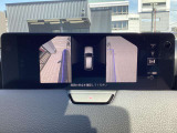 サイドカメラに切り替えると駐車時や狭い道路のすれ違いで、幅寄せ時のサイドの確認も安心です!