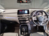 ☆センターパネルを運転席側に僅かに傾けたBMW独特のインパネ☆【駆け抜ける歓び】はここからもスタートしております☆