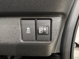 横滑り防止装置がついています。いざという時に安心ですね。